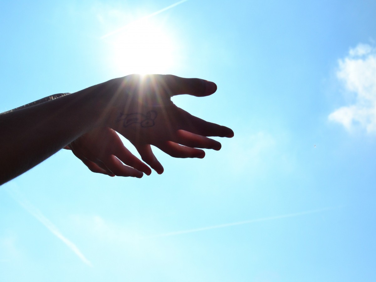 hands-1384735 1920 hands-1384735 1920